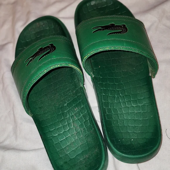 Green Lacoste slide sandals with Crocodile Logo - Picture 3 of 4